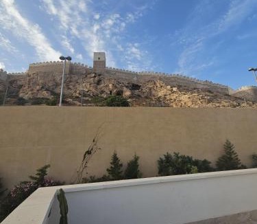 Almeria Centro House | Casa Jairán - Terraza con vistas a La Alcazaba