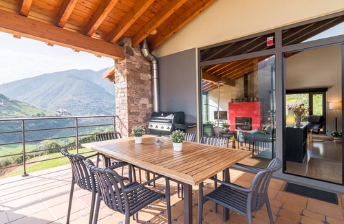 Cabezon de Liebana Ski Chalet | Casa La Riega del Peral: Naturaleza, Vistas y Tranquilidad cerca de Potes
