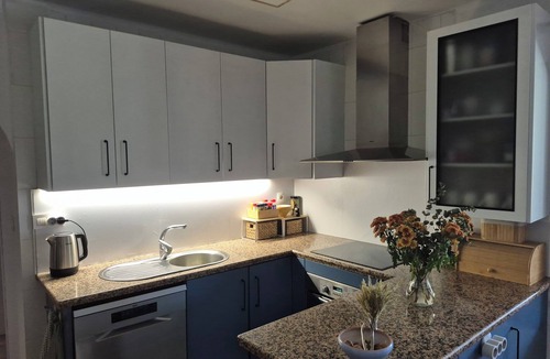 Los Canos de Meca Ski Chalet | Casa Naima, a 5-minute walk from the beach