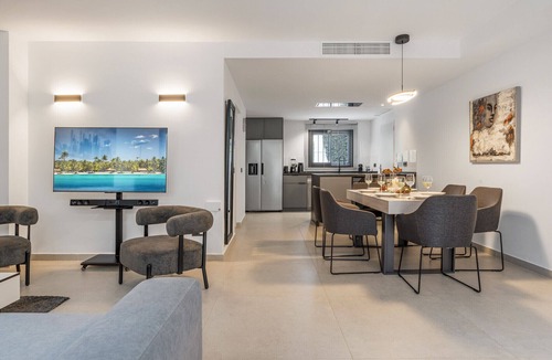Guadalmina Ski Chalet | Casa Nina - 3-bed Townhouse 2min from the beach