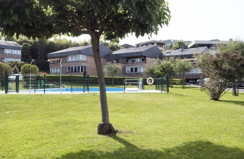 Hondarribia Apartment | Casa Olabide - Private terrace, swimming pools and tennis, very close to the sea and the mountains.