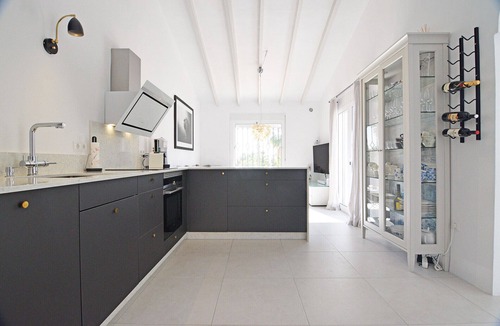 Oasis del Capistrano Apartment | Casablanca 8