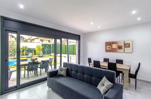 Sils Villa | Catalunya Casas Modern Vacation Paradise 'Villa Ainmi' on the Costa Brava!