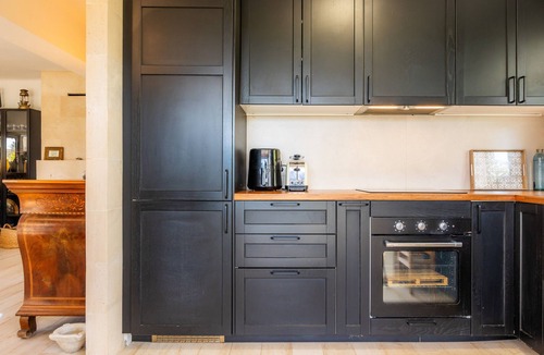 Portopetro House | 'Cel Pins' Holiday Home with an En-Suite Apartment, Private Terrace, Wi-Fi and Air Conditioning
