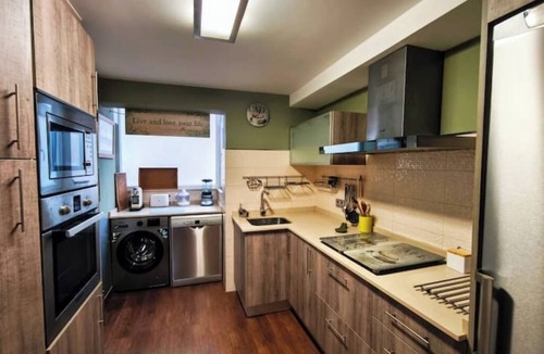 El Ensanche Zona Nuova Apartment | Centrally located and very bright apartment 1°C