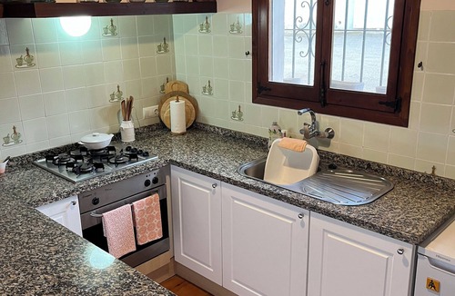Moraira House | Charming 2-bedroom bungalow in Moraira, 5 minute walk to town and beach