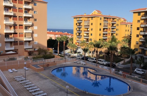 Candelaria Apartment | Comfortable apartment complete with two parking spaces near the sea.