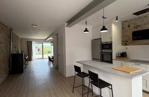 Queveda House | Country House in Queveda—across from the Palacio de la Beltraneja, in Santillana del Mar