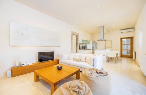 Selva House | Country House 'Casa Con Piscina En Selva' with Sea Views, Wi-Fi and Air Conditioning