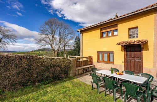 Las Rubias House | Country House 'Nueva' with Mountain Views, Private Terrace and Wi-Fi