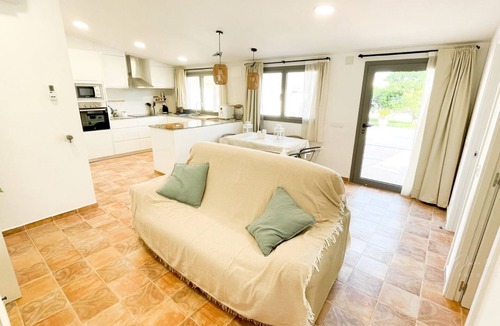Sant Miquel de Fluvia Villa | Cozy family house, close to the coast. Ideal for disconnecting.