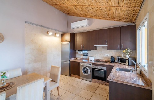 Coin Cottage | Cubo's Casa Alaya & Oasis Pool / Private pool / Air conditioning / BBQ / Free Wi-Fi