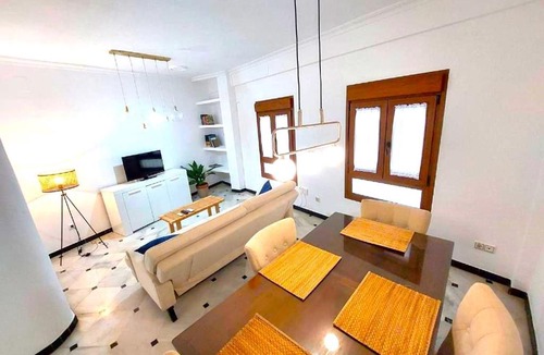 San Bartolome Apartment | Diamela Center Apartment