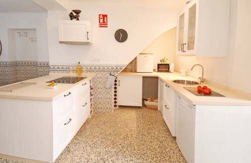 Periana House | Discover the authentic Andalusian life from this cozy little house in Periana.