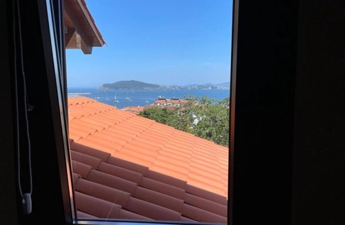 Baiona Apartment | Duplex with Shared Pool, Ribeira