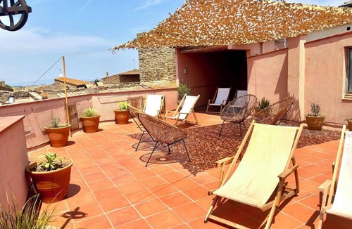 Ullastret Apartment | EL FORT DúLLASTRET. Apartment 4. Double room, sofa bed and balcony.