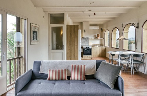 Ventallo Apartment | 'El Pedró Rural' Apartment with Mountain Views, Wi-Fi, and Air Conditioning