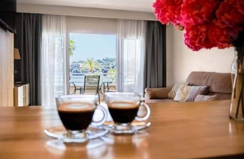 Calvia Apartment | Elegant beachfront apartment in Magaluf