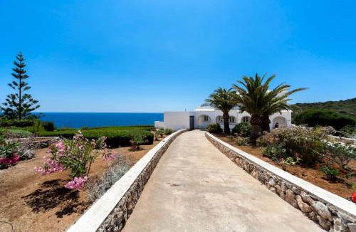 Es Canutells House | Es Macar by 3VILLAS, heated pool & sea views