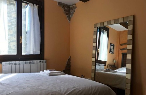 Tramacastilla de Tena Apartment | Apartment Sallent de Gállego-El Formigal, 2 bedrooms, 4 persons