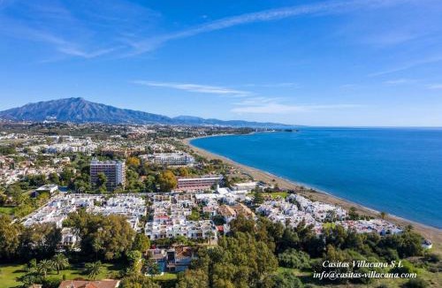 Playa del Sol-Villacana Villa | Estepona - Playa - Villa con amplia terraza abierta a la piscina EL12