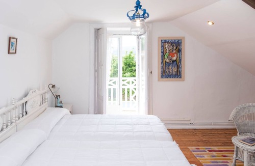 Cobres House | für 12 Personen und 2 Kinder in Redondela, Costa Verde Spanien (Rías Baixas) by Interhome