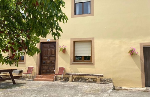 El Tejo House | Family-friendly apartment 10 minutes from Comillas (pet-friendly)