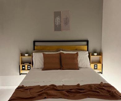 Jardim Ipe Apartment | Flat com ar e varanda com linda vista para o Ibituruna, Wi-Fi - Véu de Noiva 204