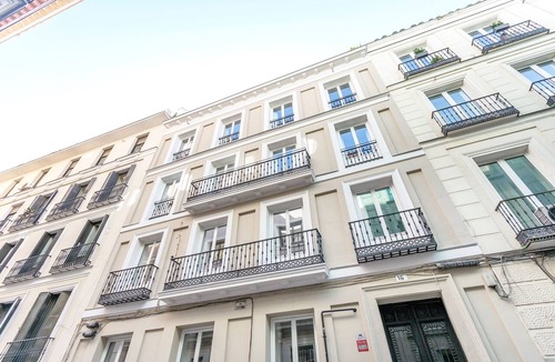 Cortes Apartment | Genteel Home Madrazo I