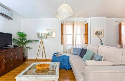 Central District Apartment | Genteel Home Piedra Santa
