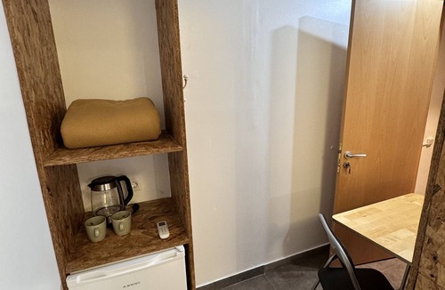 Mataro Apartment | Hermosa Planta Baja Nueva con Patio y Baño Privado!