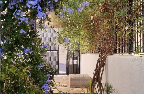 Paterna del Rio House | Holiday Home 'Casa De La Aldea' with Mountain Views, Wi-Fi & Air Conditioning