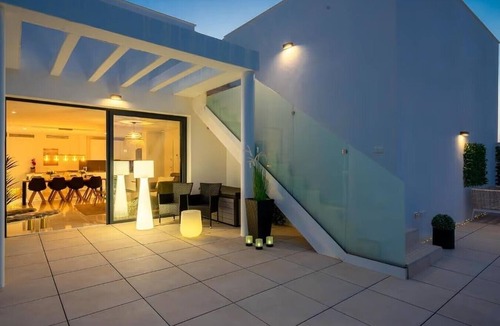 La Cala de Mijas Apartment | Holiday Apartment "Penthouse Banderas" near Beach with Private Pool & Wi-Fi