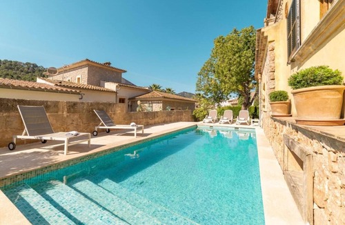 Mancor de la Vall House | Holiday Home 'Son Apiana' with Mountain View, Wi-Fi and Air Conditioning