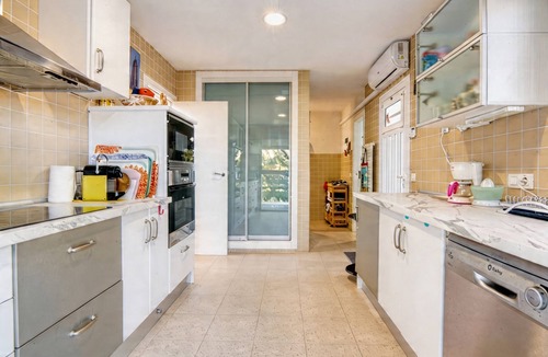 Moraira Villa | Holiday Home 'Palmeras' with Sea Views, Wi-Fi and Air Conditioning