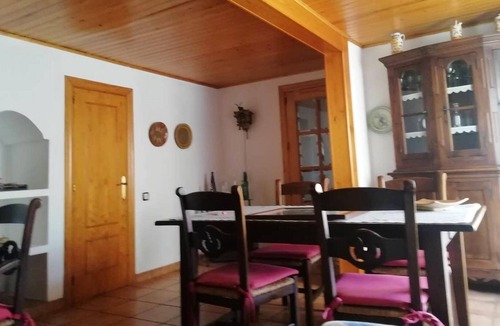Prullans House | Homerez - Spacious house with terrace and balcony
