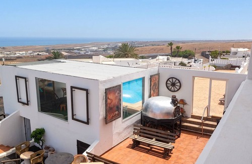 Guime Apartment | Homerez - Studio in Güime