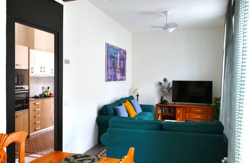 Arenys de Mar House | House for 7 · 100m Beach · Terrace & Parking · Arenys de Mar 3️⃣ (80 caracteres)