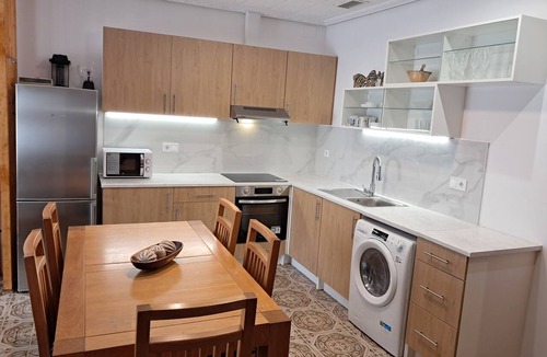 Sagunto House | House in Sagunto. Perfect for families or friends. Air Conditioning, Wi-Fi, Arcade Games.