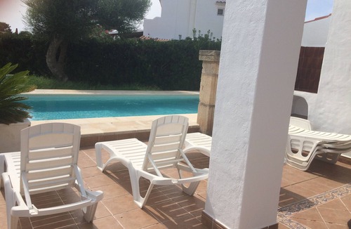 Cala'n Bosch Ski Chalet | House with pool near the beach and marina