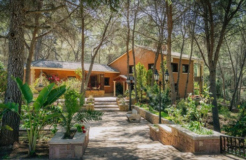 Sagunto Villa | Impressive chalet in a quiet rural area near to the beach