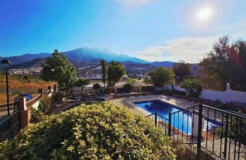 Vinuela House | La Casa Buena Vida – Vacation Home in Southern Spain