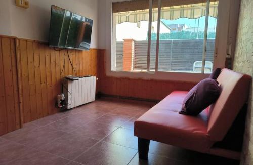 Premia de Mar House | La casita de Pe Beach