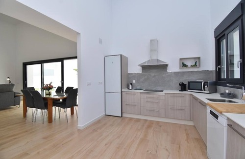 Poblado Sancti Petri Villa | Large modern luxurious Montevideo Villa in Sancti Petri