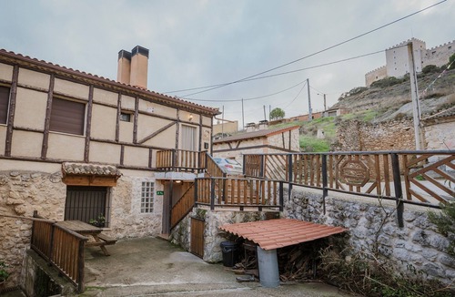 Curiel House | Las Tercias De Curiel Country House with Fireplace, Ribera del Duero