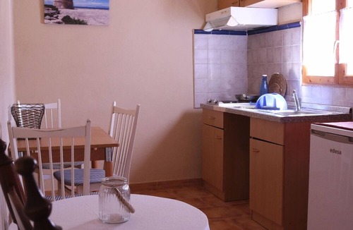 Sant Ferran de ses Roques Apartment | Lodging Can Vicent Mestre without air conditioning