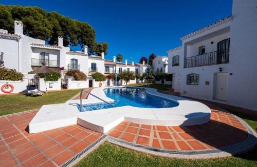 Nerja City Centre Villa | Los Pinos 29 Villas Casasol