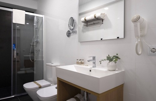 Centro Apartment | Luxor Torre del Clavero Apartments - 2 Bedroom Superior with Garden