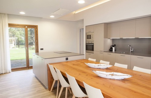 Llica d'Amunt House | Luxurious house with 5,000 m² of garden. Pool, air conditioning and barbecue.