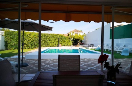 Valencina de la Concepcion Apartment | Luxury Family Chalet near Seville